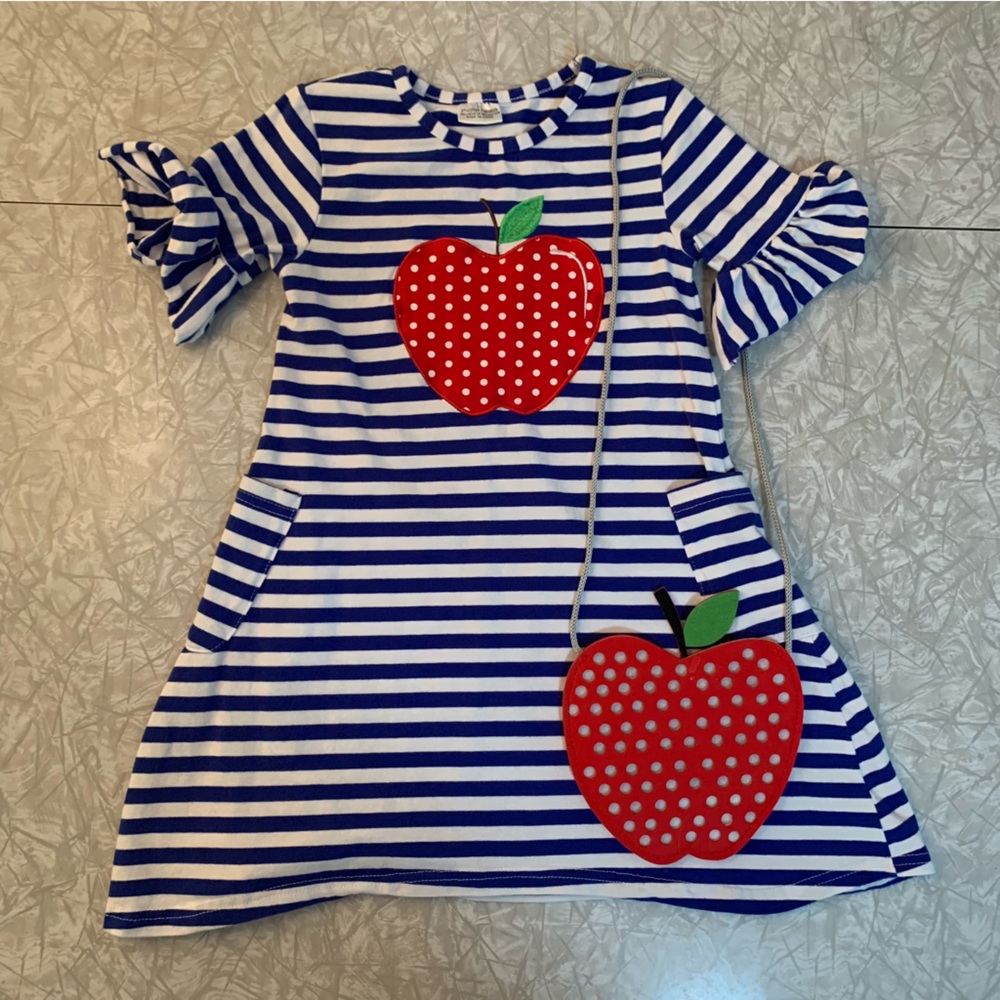 Back to School Apple Appliqué Dress, Girls size 5 with matching purse 🍎